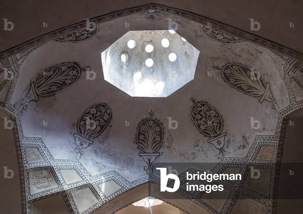 Arg-e Karim Khan fort bath ceiling, Fars Province, Shiraz, Iran (photo)
