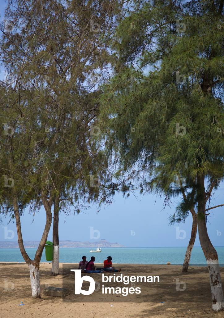 Young Women Studying on the Beach, Benguela, Angola, Africa (photo)