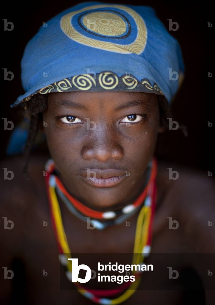 Mudimba Woman with Headband called Misses Ines, Angola, Africa (photo)