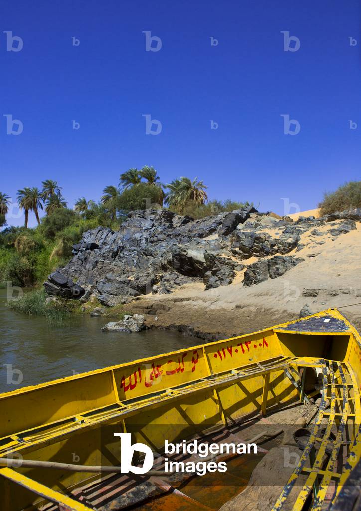 Boat on The Bank of River Nile, Sai island, Nubia, Sudan (photo)