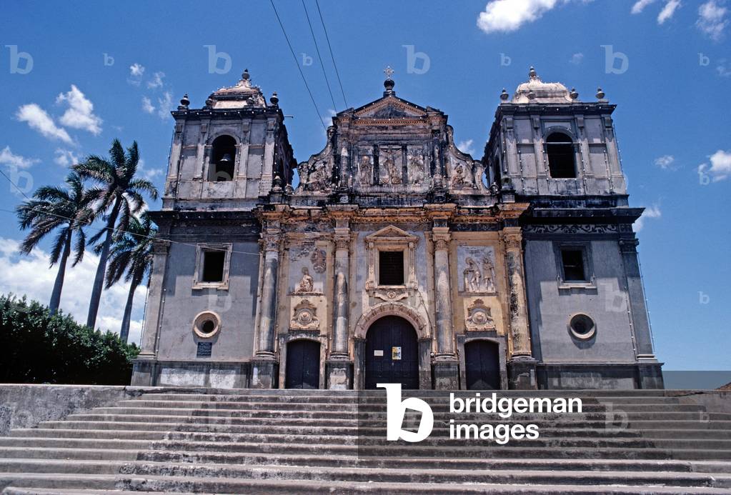Leon Cathedral, Leon, Nicaragua, Central America (photo)