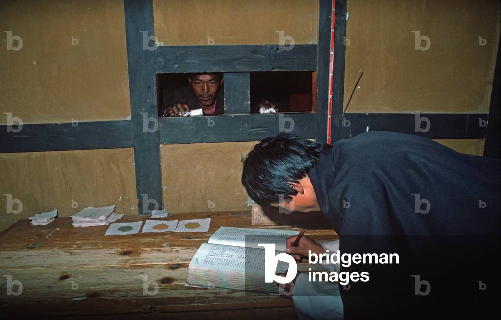 traditional medecine pharmacy in Thimphu, Capital of Bhutan, Himalayas (photo)