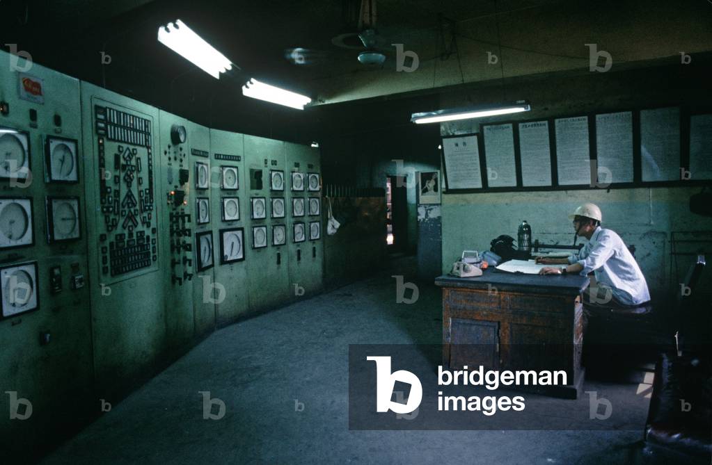 Baotou Steel Works control room, Baotou, Inner Mongolia, China, 1985 (photo)