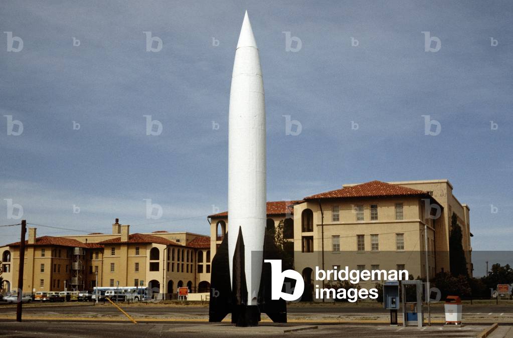 V-2 Rocket Long Range Ballistic Missile, Fort Bliss, United States Army Post In Texas, USA, 1983 (photo)