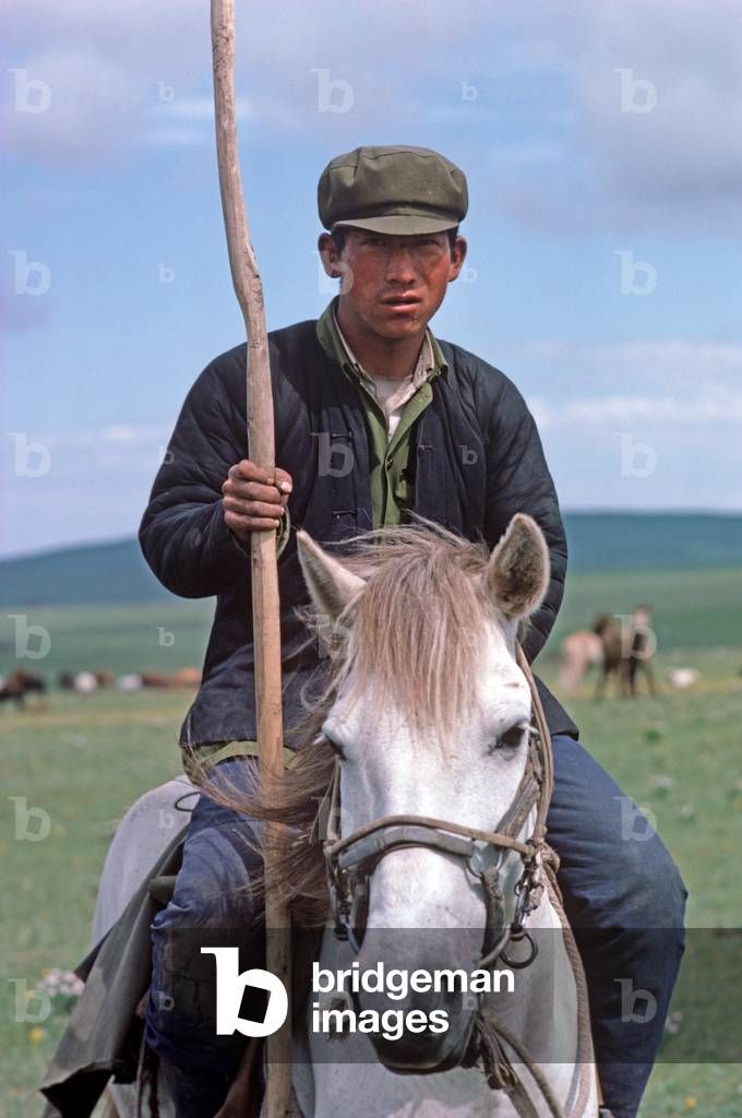 Horse breeders at work, Inner Mongolia grasslands, China, 1985 (photo)