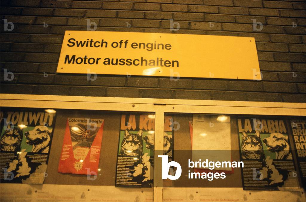 HM CUSTOMS & EXCISE, PORT OF DOVER, 1980s