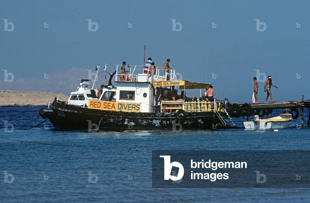 Red Sea diving boat, Sharm El Sheik during Israel occupation of Sinai Peninsula, 1981 (photo)