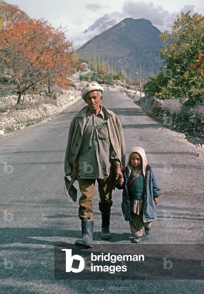 Father and son in Hunza Valley, Gilgit-Baltistan Administrative Area, Pakistan (photo)