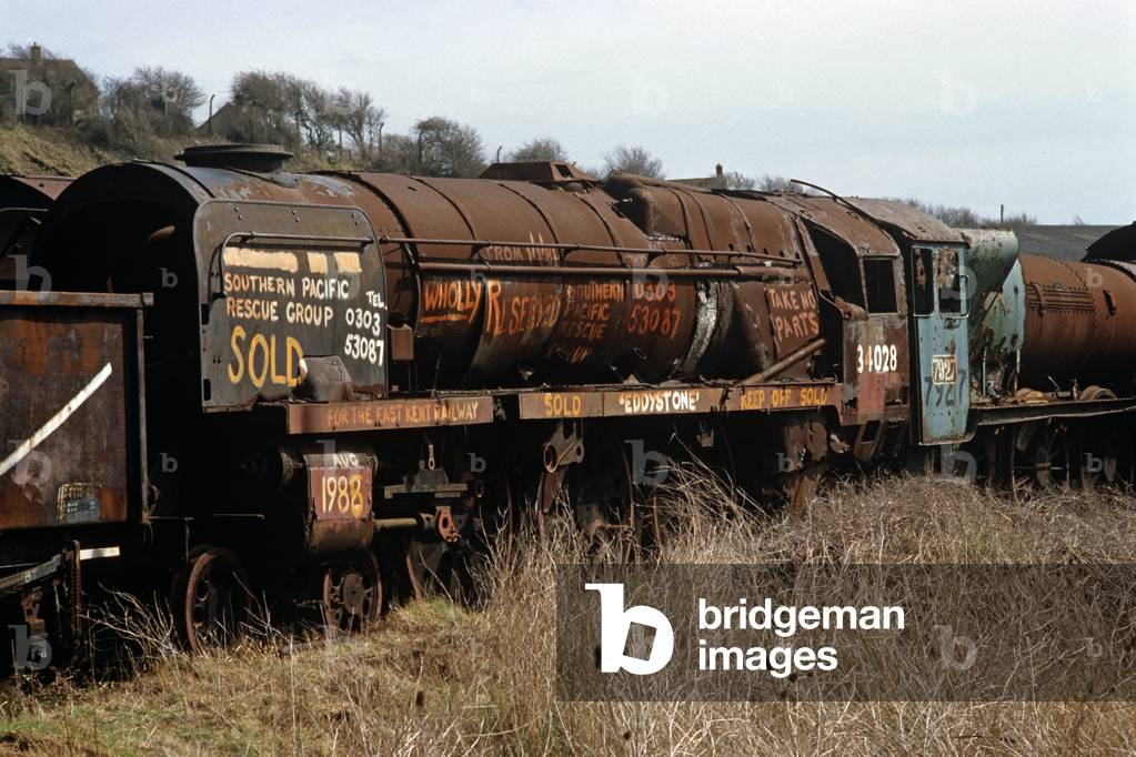 British Railway steam locomotives graveyard, Barry, South Wales, 1988 (photo)