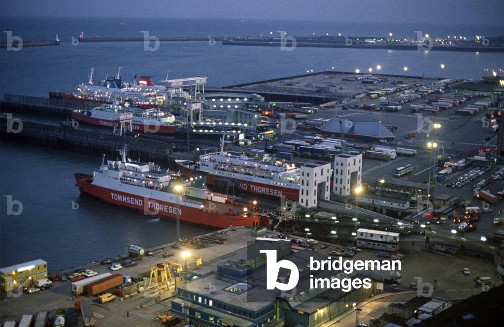 HM CUSTOMS & EXCISE, PORT OF DOVER, 1980s