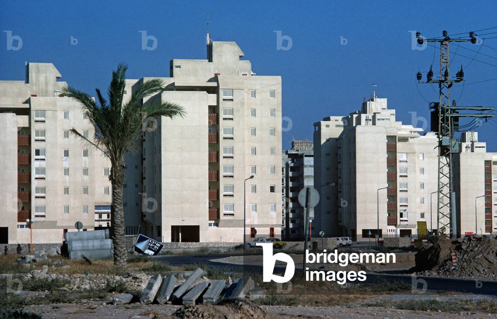 Beersheba, Beer-Sheva town in Negev desert, Israel, 1980s (photo)