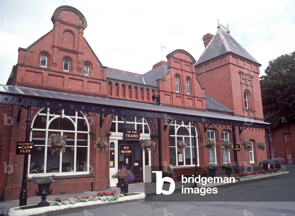 Douglas Railway Station on the Isle of Man Railway, 1991 (photo)