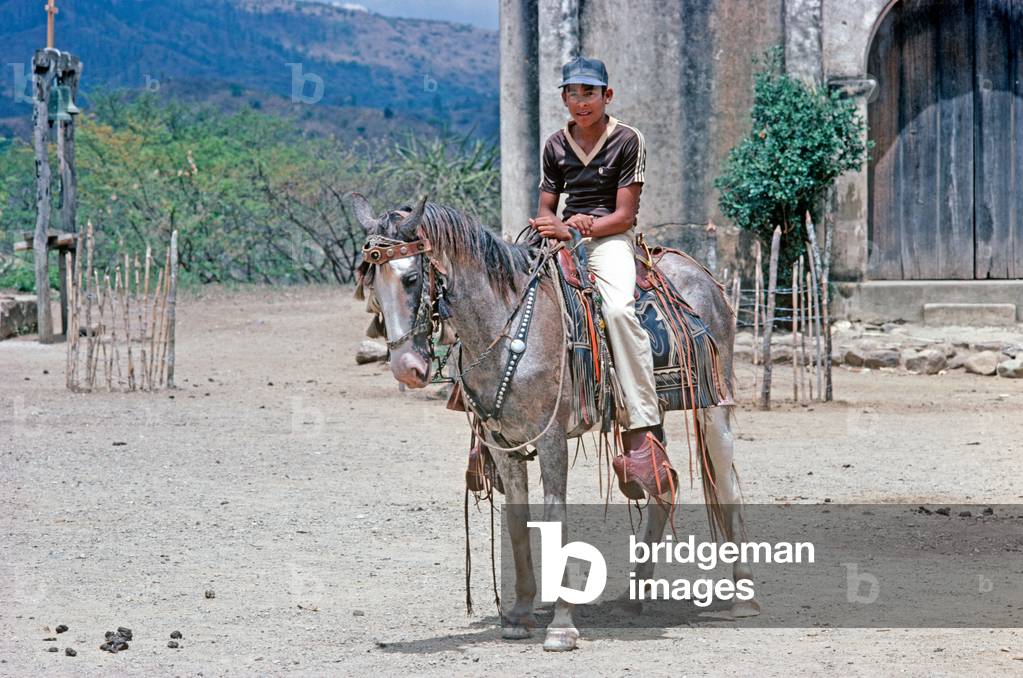 Ranchers horse, Nicaragua, Central America (photo)