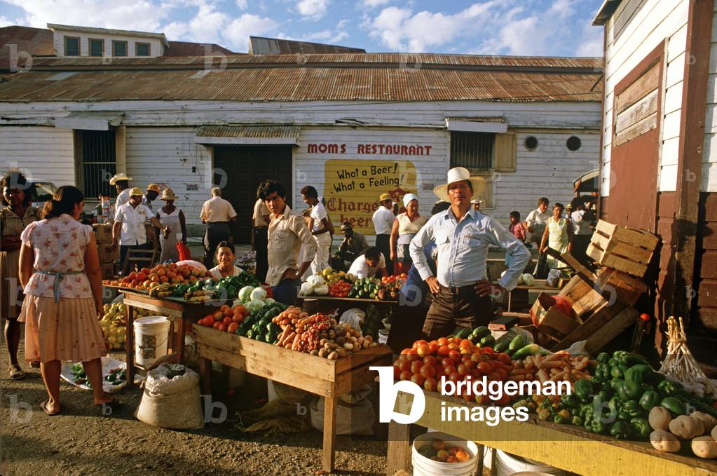 Belize City fruit and vegetable market, Belize (photo)