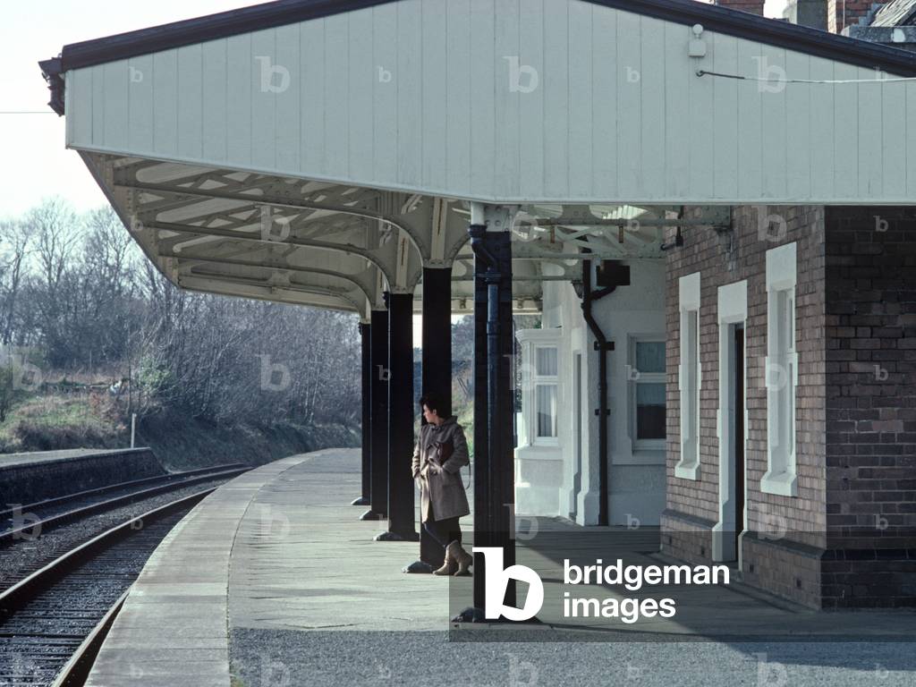 Criccieth railway station, Dovey Junction to Pwllheli Cambrian Coast railway line, Gwynedd, Wales, Great Britain, 1982 (photograph)