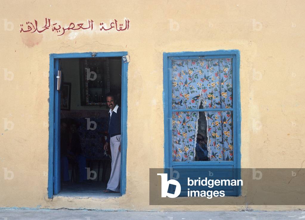 Little cafe in  South Tunisia, North Africa (photo)