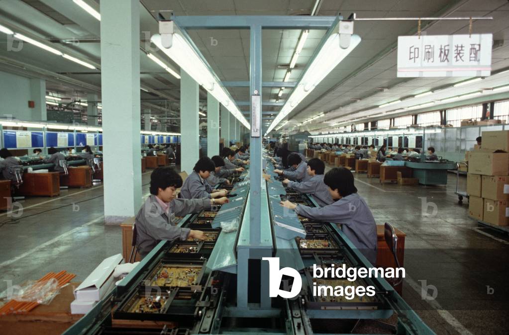 Television assembly line, Shanghai Television Factory, Shanghai, China (photo)