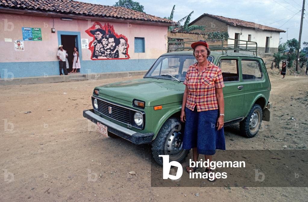 American Catholic Nun working in Santa Maria, a small village on the border with Honduras, Nicaragua, Central America (photo)