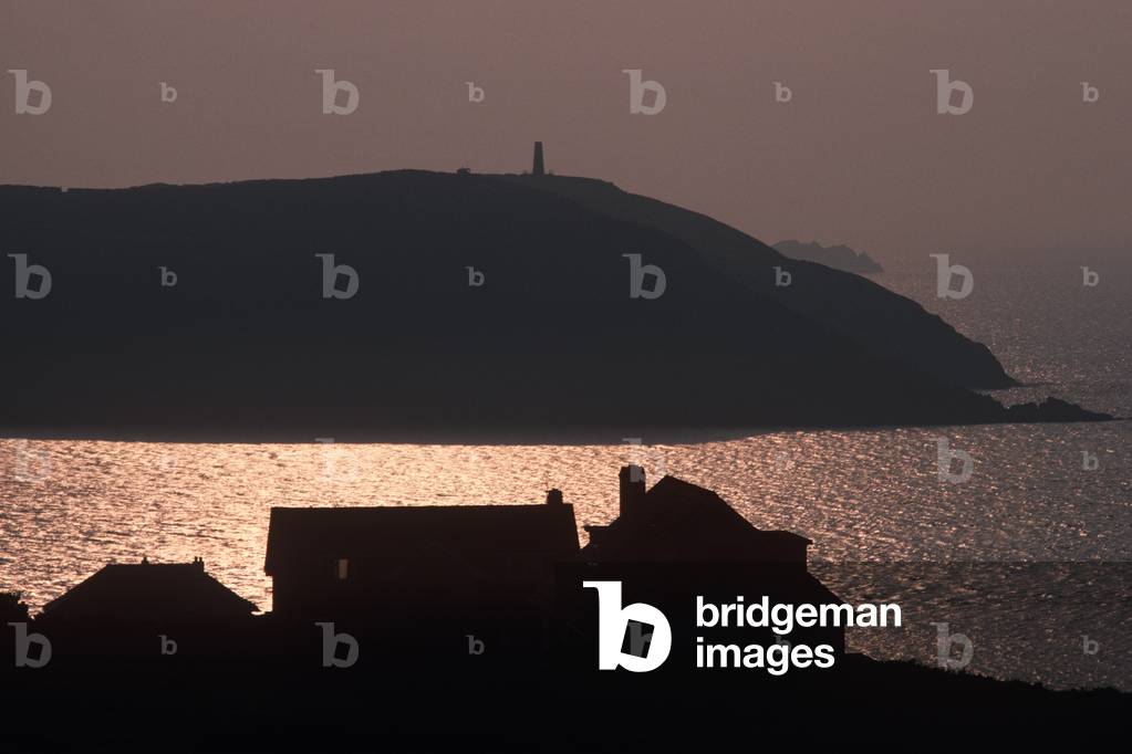 Stepper Point headland on the Atlantic coast, North Cornwall, England, UK (photo)