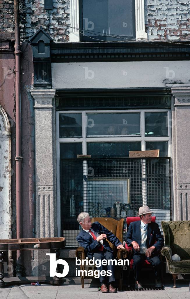 Antique, second hand shops on The Quays, River Liffey, Dublin, as referred to in James Joyce 'Dubliners', Ireland (photo)
