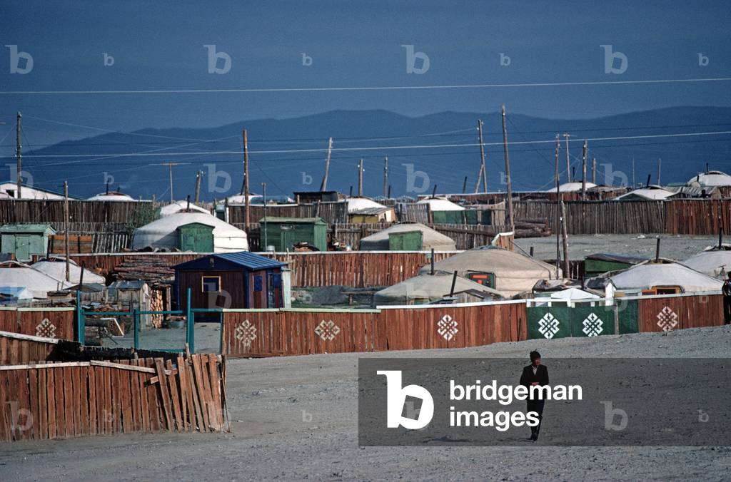 Yurt village, Gobi-Altai, Gobi Desert, Mongolia, Asia