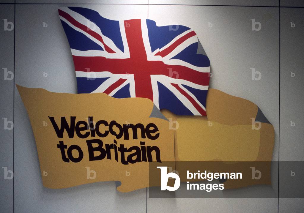 HM CUSTOMS & EXCISE. HEATHROW AIRPORT. 1980s