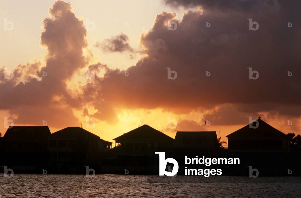 Sunset over Haulover Creek waterfront of Belize City, Belize (photo)