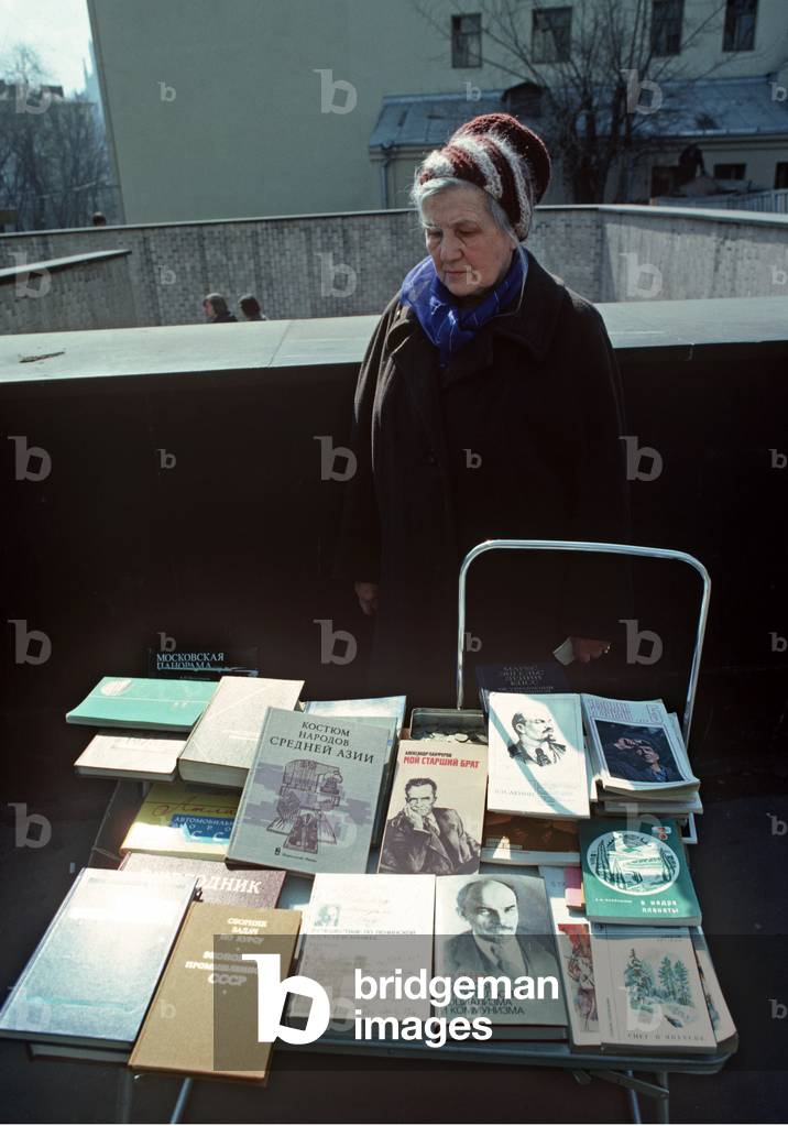 Muscovite street stall of Communist Russian literature, Moscow, Russia (photo)