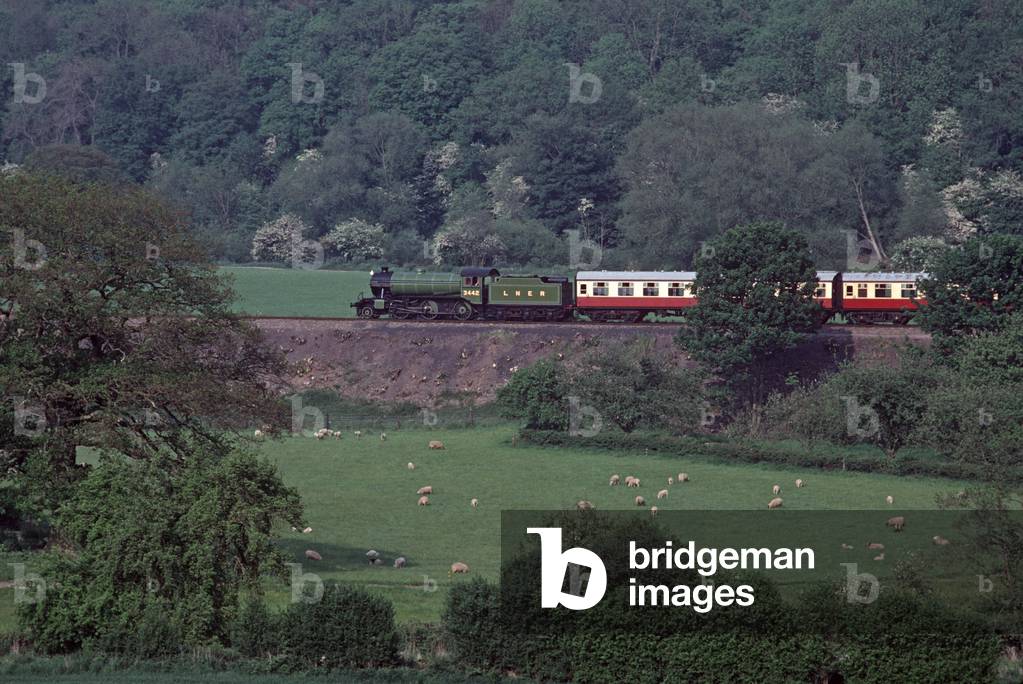 London & North Eastern Railway (LNER) 3442 The Great Marquess steam locomotive on the on the Severn Valley Heritage Railway, Shropshire & Worcester, England, UK, 1989 (photo)