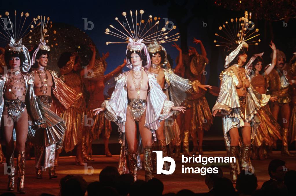 Dancers at the Moulin Rouge Cabaret, Clichy, Paris, France (photo)