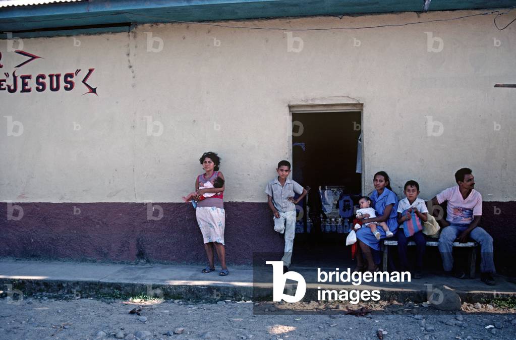 Isletas, small town in Isletas banana plantation. Honduras (photo)
