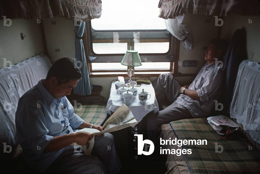 Chinese train passengers, China (photo)
