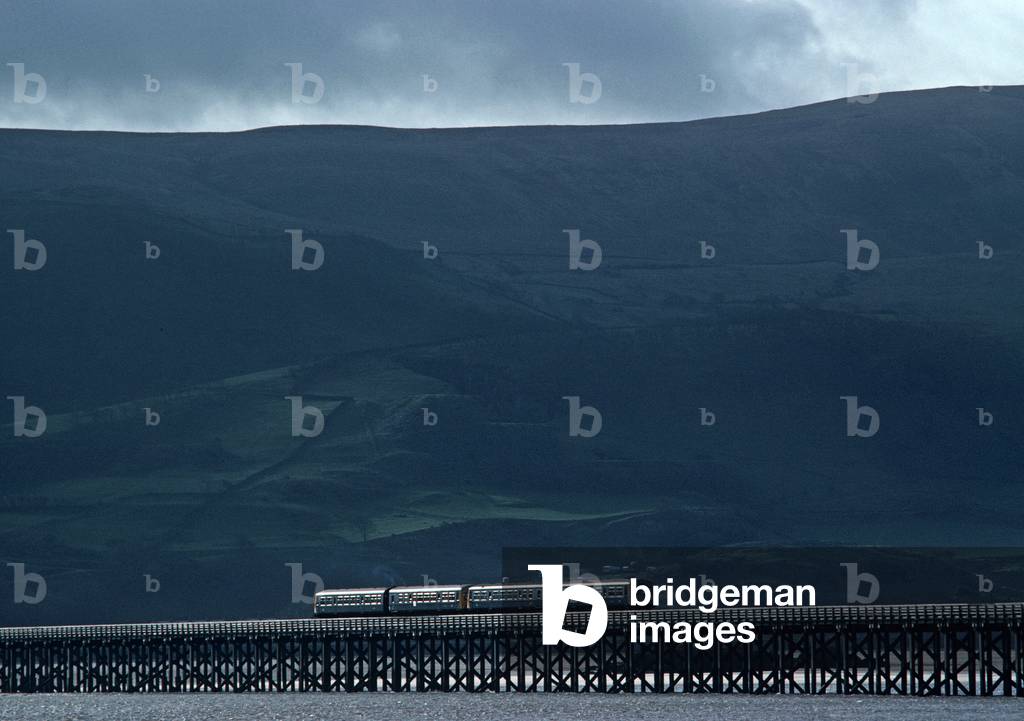 Train at Dovey Junction, Wales, Great Britain, 1982 (photo)
