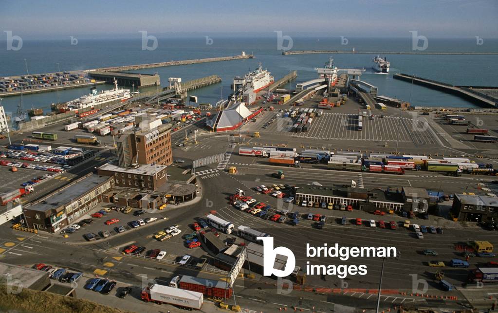 HM CUSTOMS & EXCISE, PORT OF DOVER, 1980s
