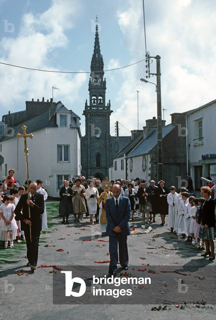 Roman Catholic Holy day procession in village of Lampaul, Island of Ushant, Brittany, France (photo)
