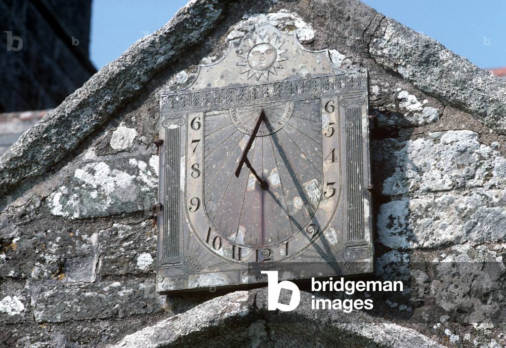 Sundial on 15th Century Church of England, St Endellion Church in an area of Area of Outstanding Beauty, 'AONB', North Cornwall, UK (photo)