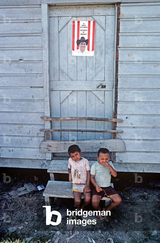 Banana plantation workers homes, Isletas banana plantation, Honduras (photo)