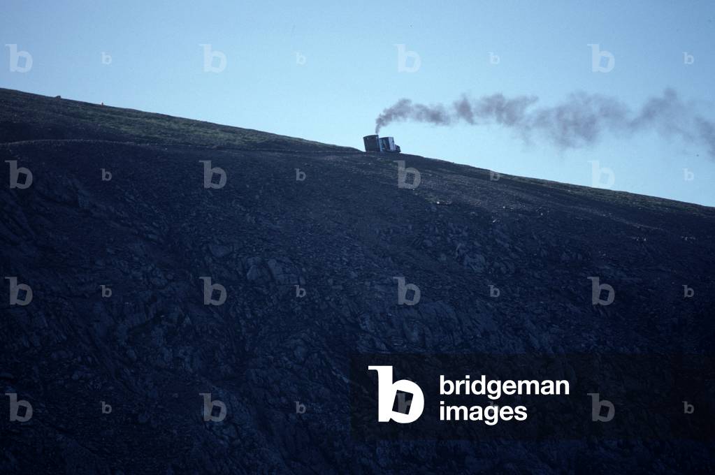 Snowdon Mountain Railway steam locomotive, Wales, 1991 (photo)