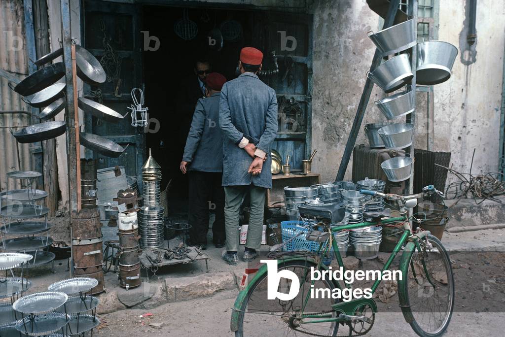 Metal worker workshop, South Tunisia, North africa (photo)