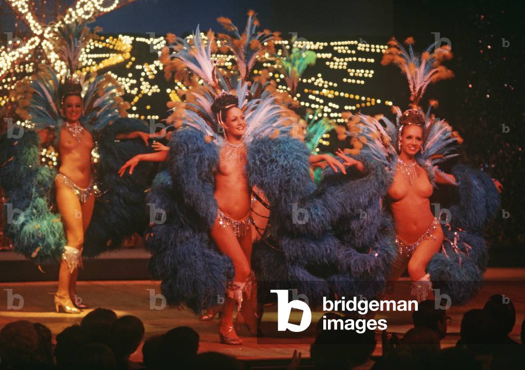Dancers at the Moulin Rouge Cabaret, Clichy, Paris, France (photo)