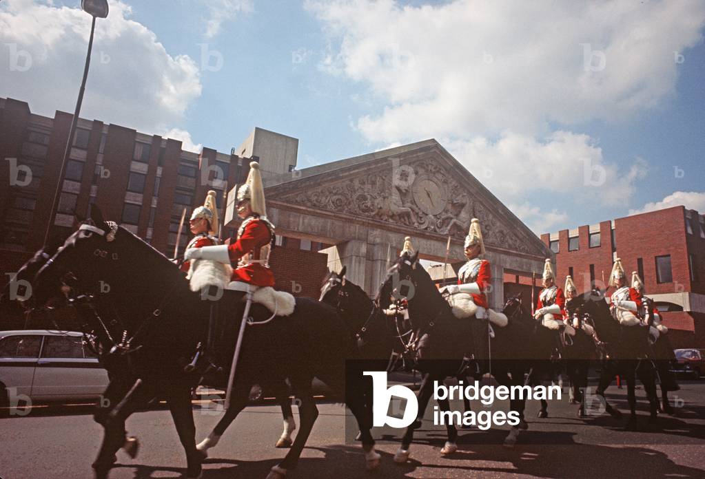 LONDON. KNIGHTSBRIDGE. 1972