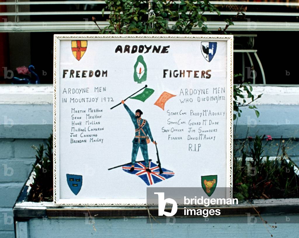 Republican Drawing of Freedom Fighters onto Handkerchief, by Republican Prisoners in Long Kesh Internment Camp during The Troubles. Northern Ireland, Long Kesh, 1972 (photo)