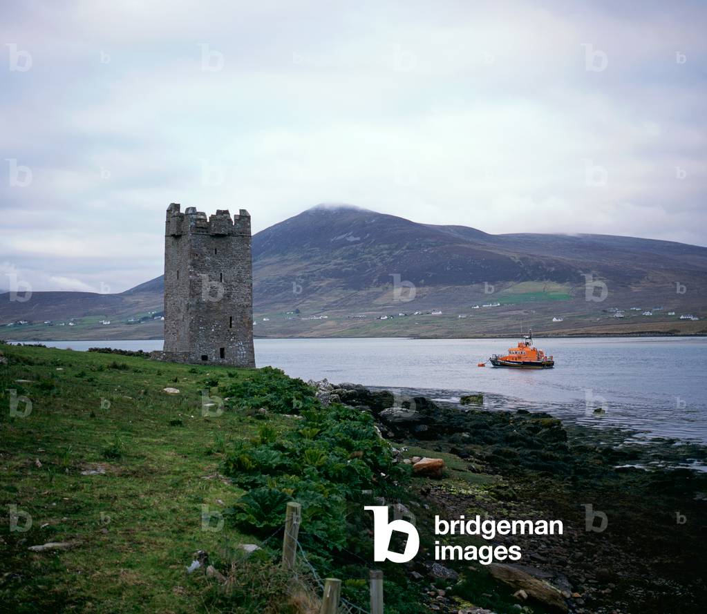 Granuaile's Tower, Kildavnet, also known as Grace O'Malleys Castle, Achill Island, County Mayo, Ireland (photo)