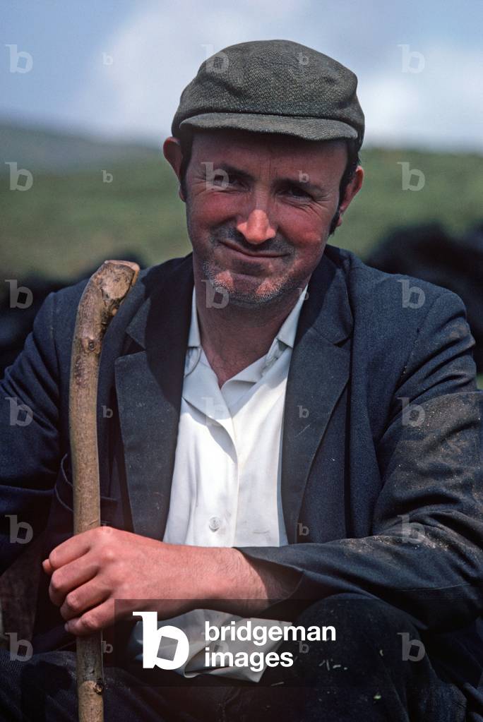 Blue Stack Mountains farmer, Donegal, Ireland (photo)