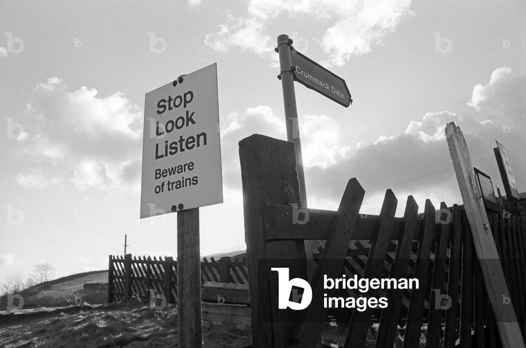 Sign to the Dales on the Settle to Carlisle railway line, Northern England, 1992 (photograph)