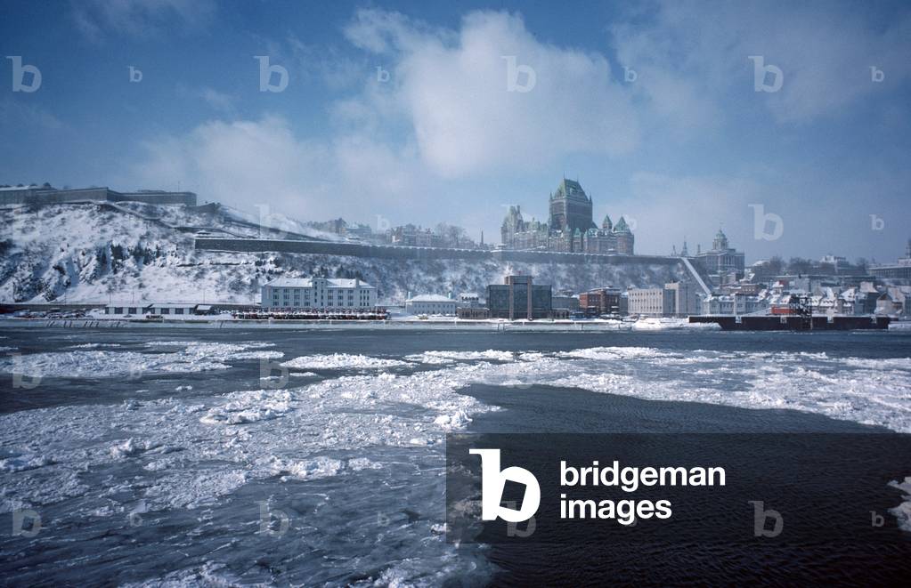 Quebec City and the Saint Lawrence River in winter, Quebec Province, Canada (photo)