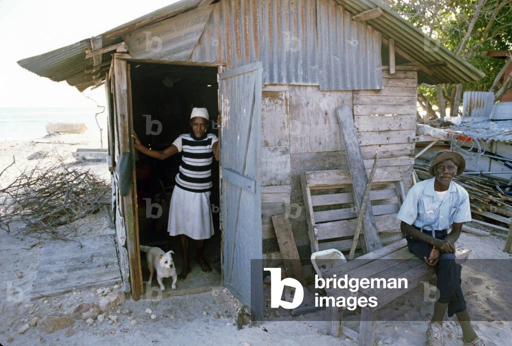 Fisherman's hut, beach near Kingston, Jamaica (photo)