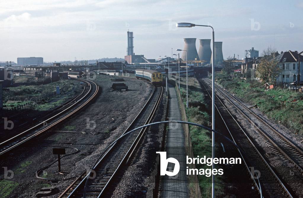 Willesden Junction on the North London Line, London, 1980s, 1982 (photograph)