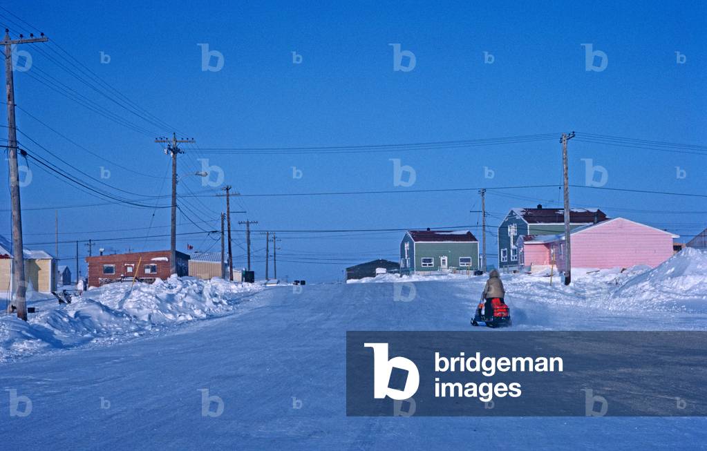 Cambridge Bay, hamlet on Victoria Island, Nunavut, Canada (photo)
