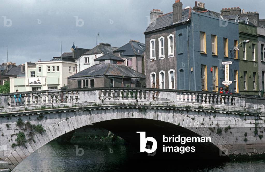 Cork city, bridges over River Lee, referred to in James Joyce 'A portrait of the Artist as a Young Man', Ireland (photo)